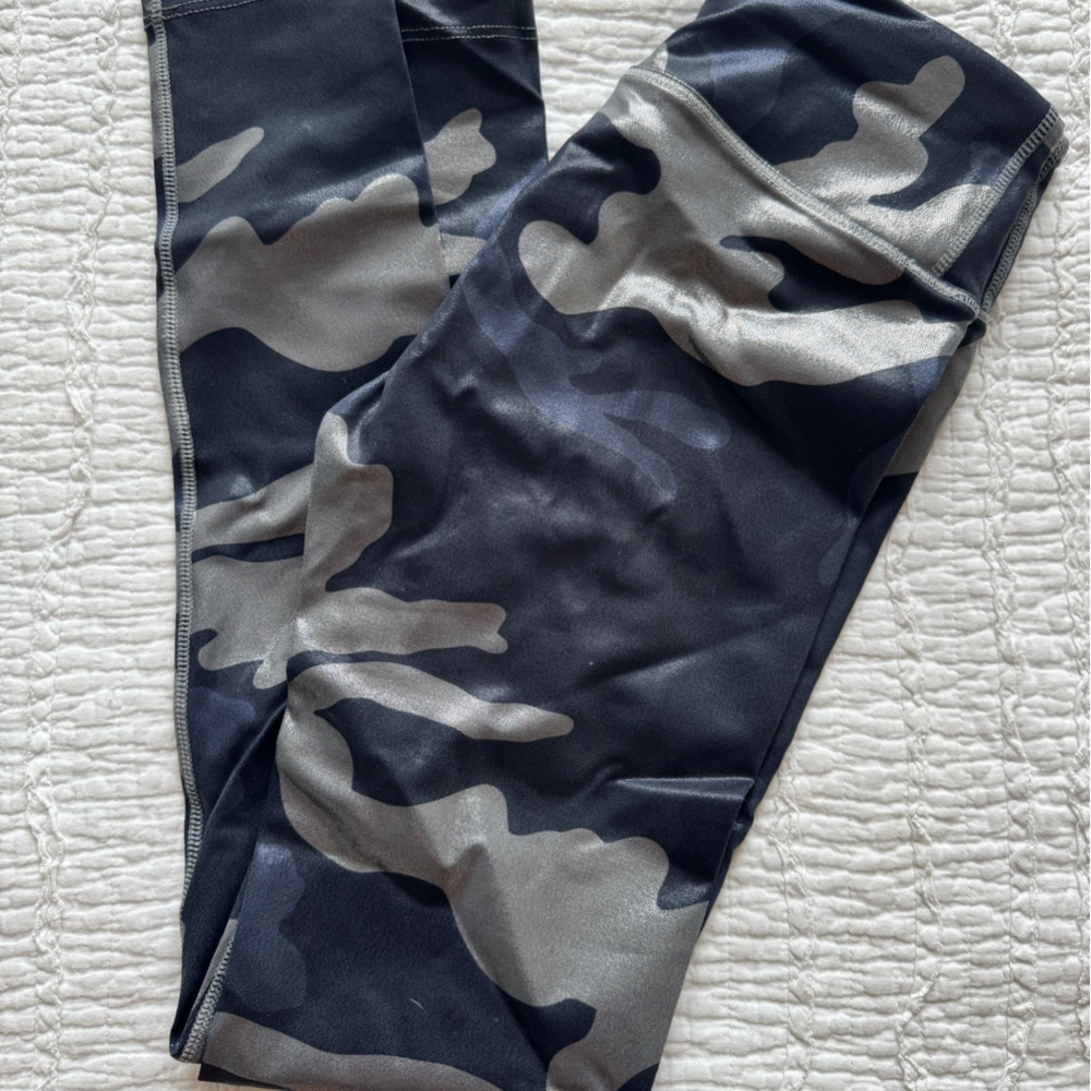 Noli Gray and Blue Camouflage Leggings